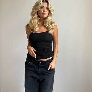 Djerf Avenue Daily Tank in Black size M